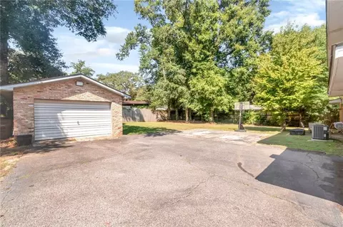 Exterior - 3412 Emelye Dr, Mobile, AL 36693 photo 3 of 11