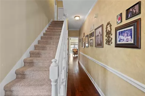 Entry Way - 1313 Carson Rd E, Mobile, AL 36695 photo 3 of 4