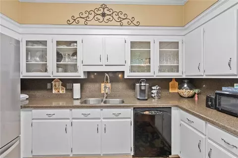 Kitchen - 1313 Carson Rd E, Mobile, AL 36695 photo 1 of 2
