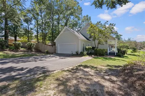 Exterior - 1313 Carson Rd E, Mobile, AL 36695 photo 2 of 10