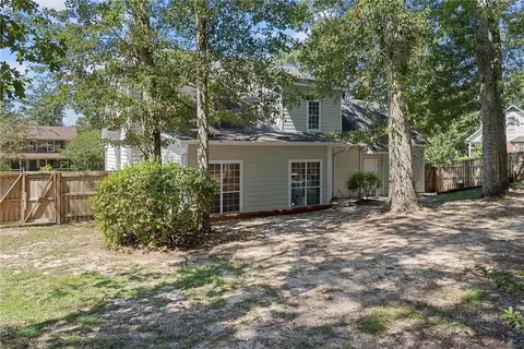 Exterior - 1313 Carson Rd E, Mobile, AL 36695 photo 5 of 10
