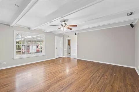 Living - 6404 Willow Brook Run E, Mobile, AL 36608 photo 2 of 4