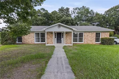 Exterior - 6404 Willow Brook Run E, Mobile, AL 36608 photo 2 of 4