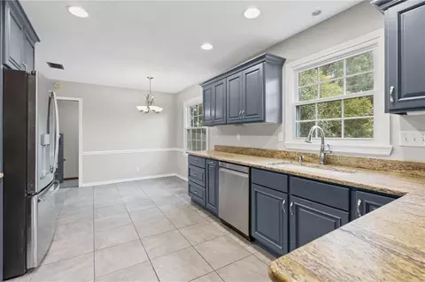 Kitchen - 6404 Willow Brook Run E, Mobile, AL 36608 photo 3 of 3