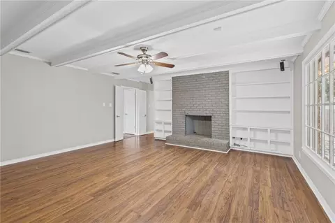 Living - 6404 Willow Brook Run E, Mobile, AL 36608 photo 1 of 4