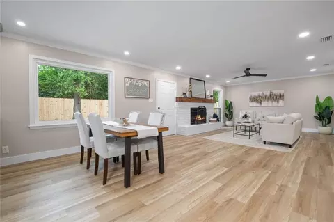 Living - 4312 Michael Blvd, Mobile, AL 36609 photo 3 of 4