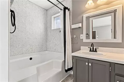 Bath - 9420 Copperfield Dr N, Mobile, AL 36608 photo 1 of 3
