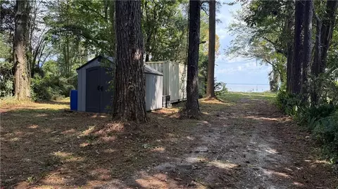 Exterior - 3973 Bay Front Rd, Mobile, AL 36605 photo 2 of 4