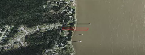 View/Area - 3973 Bay Front Rd, Mobile, AL 36605 photo 6 of 7