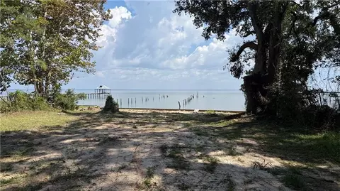 View/Area - 3973 Bay Front Rd, Mobile, AL 36605 photo 4 of 7