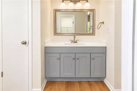 Bath - 6262 Howells Ferry Rd, Mobile, AL 36618 photo 3 of 3