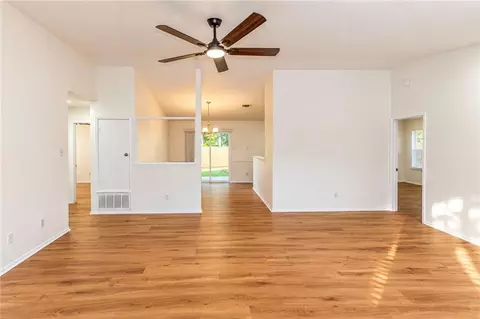 Living - 6262 Howells Ferry Rd, Mobile, AL 36618 photo 2 of 8