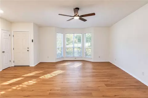 Living - 6262 Howells Ferry Rd, Mobile, AL 36618 photo 7 of 8