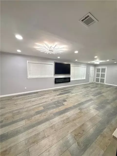 Living - 1107 Athey Rd, Mobile, AL 36608 photo 2 of 2