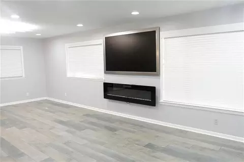 Living - 1107 Athey Rd, Mobile, AL 36608 photo 1 of 2