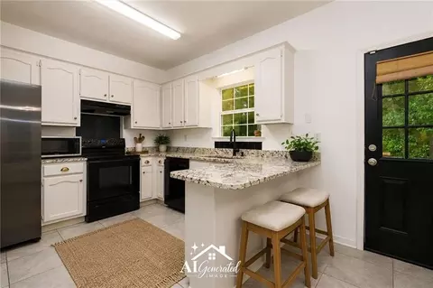 Kitchen - 10353 Easthill Dr, Mobile, AL 36695 photo 1 of 2