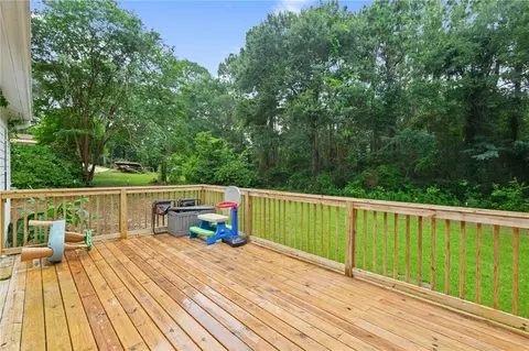 Exterior - 10353 Easthill Dr, Mobile, AL 36695 photo 4 of 9