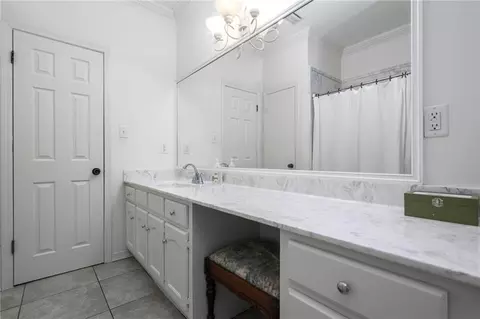 Bath - 10353 Easthill Dr, Mobile, AL 36695 photo 2 of 5
