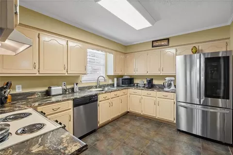 Kitchen - 2380 Bobwhite Trl, Mobile, AL 36695 photo 2 of 3