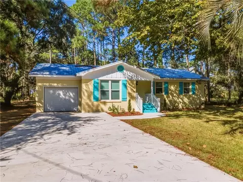 508 Chenault Ave, Dauphin Island, AL 36528