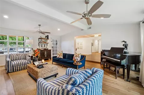 Living - 4612 Bit Spur Rd, Mobile, AL 36608 photo 2 of 5