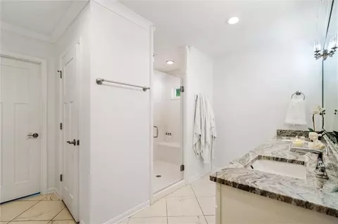 Bath - 4612 Bit Spur Rd, Mobile, AL 36608 photo 1 of 2