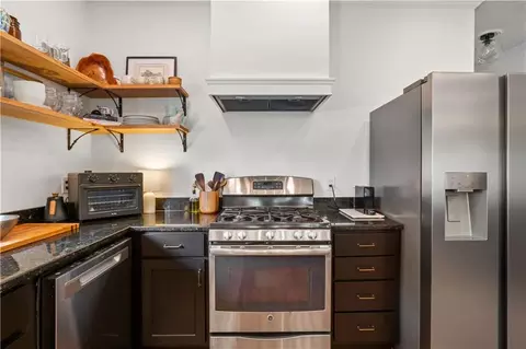 Kitchen - 7 Reed Ave S, Mobile, AL 36604 photo 5 of 6