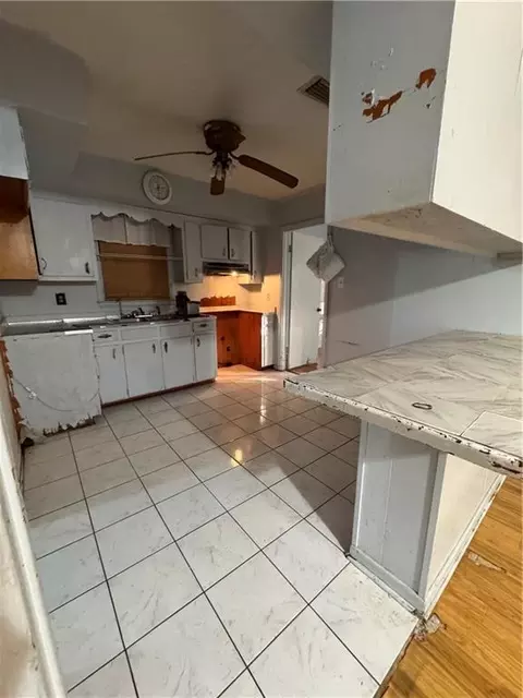 Kitchen - 559 Marcus Dr, Mobile, AL 36609 photo 3 of 3