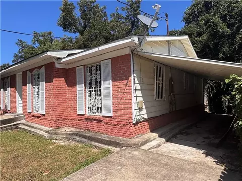 Exterior - 559 Marcus Dr, Mobile, AL 36609 photo 3 of 3
