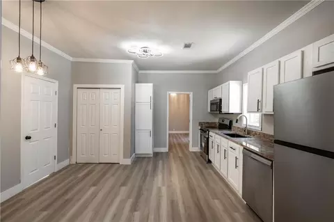 Entry Way - 2663 Hayles St, Mobile, AL 36607 photo 1 of 4