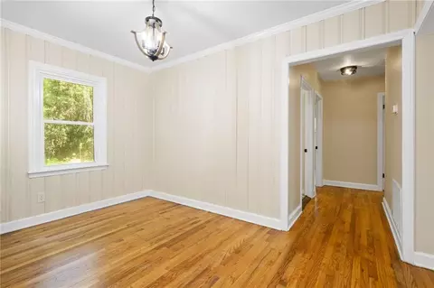 Entry Way - 2566 Riverside Dr, Mobile, AL 36605 photo 2 of 3