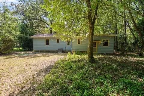Exterior - 2566 Riverside Dr, Mobile, AL 36605 photo 7 of 13