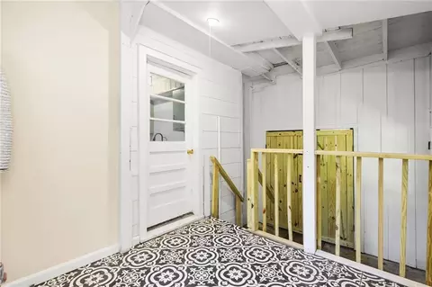 Entry Way - 2566 Riverside Dr, Mobile, AL 36605 photo 1 of 3