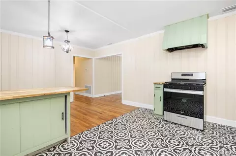 Kitchen - 2566 Riverside Dr, Mobile, AL 36605 photo 1 of 7