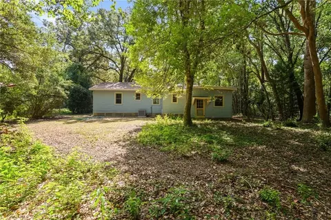 Exterior - 2566 Riverside Dr, Mobile, AL 36605 photo 5 of 13
