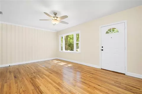 Living - 2566 Riverside Dr, Mobile, AL 36605 photo 4 of 4