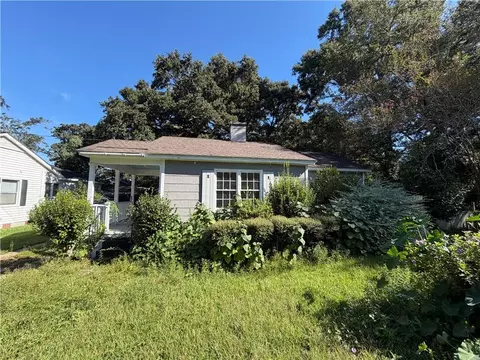 Exterior - 2300 Emogene St, Mobile, AL 36606 photo 6 of 8