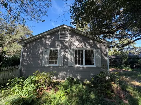 Exterior - 2300 Emogene St, Mobile, AL 36606 photo 5 of 8
