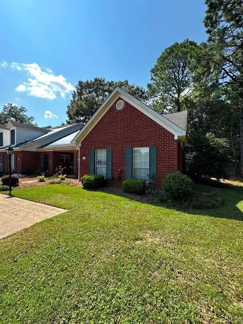 1258 Sutton Ct #10, Mobile, AL 36609