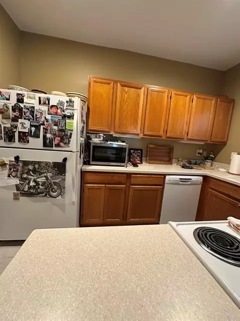 Kitchen - 1258 Sutton Ct #10, Mobile, AL 36609 photo 1 of 2