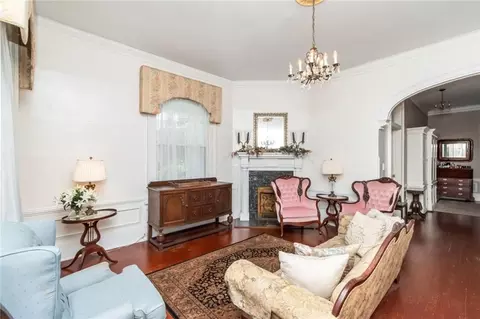 Living - 1323 Dauphin St, Mobile, AL 36604 photo 4 of 8