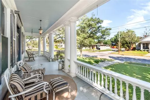 Exterior - 1323 Dauphin St, Mobile, AL 36604 photo 5 of 11