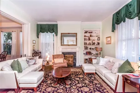 Living - 1323 Dauphin St, Mobile, AL 36604 photo 5 of 8