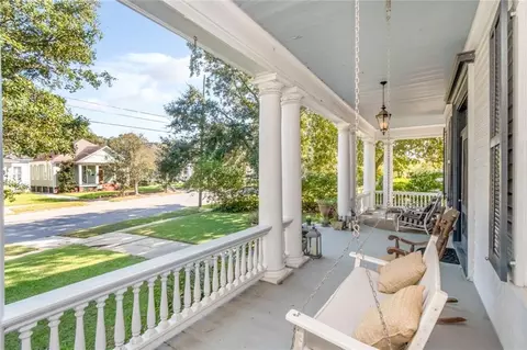 Exterior - 1323 Dauphin St, Mobile, AL 36604 photo 7 of 11