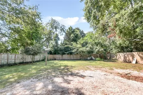 Exterior - 1323 Dauphin St, Mobile, AL 36604 photo 9 of 11