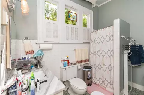 Bath - 1323 Dauphin St, Mobile, AL 36604 photo 2 of 4