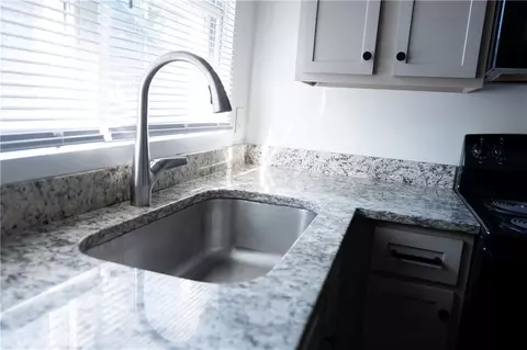 Kitchen - 609 Wisconsin Ave, Mobile, AL 36604 photo 1 of 4