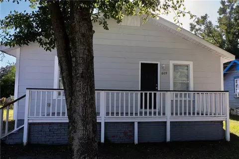 Exterior - 609 Wisconsin Ave, Mobile, AL 36604 photo 1 of 4