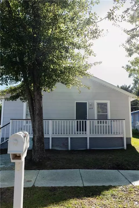 Exterior - 609 Wisconsin Ave, Mobile, AL 36604 photo 2 of 4
