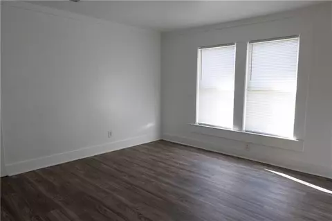 Living - 609 Wisconsin Ave, Mobile, AL 36604 photo 3 of 3